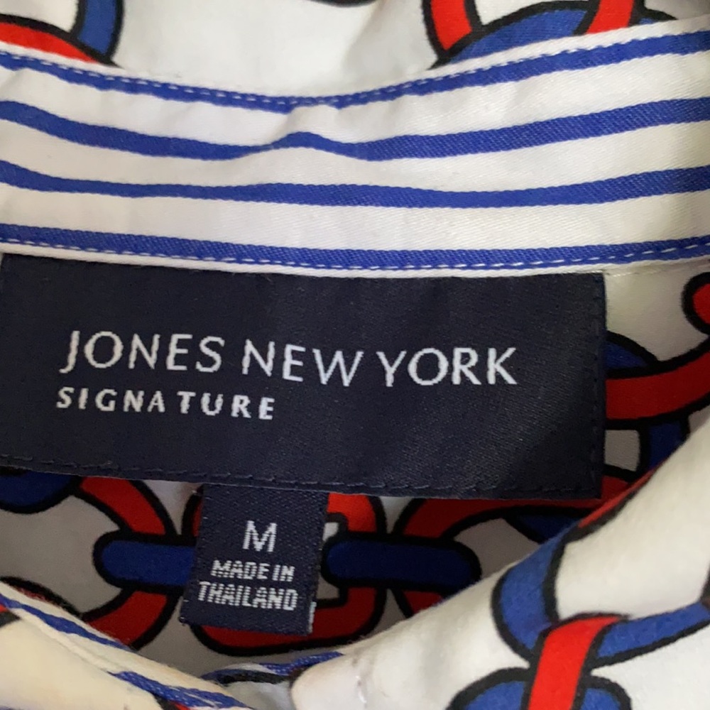 JONES NEW YORK tailored blouse with two button expansion cuffs! Size: M - Picture 3 of 7
